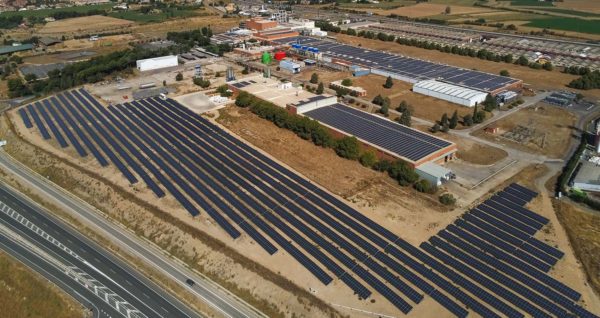 Instalación de planta fotovoltaica en NUREL.