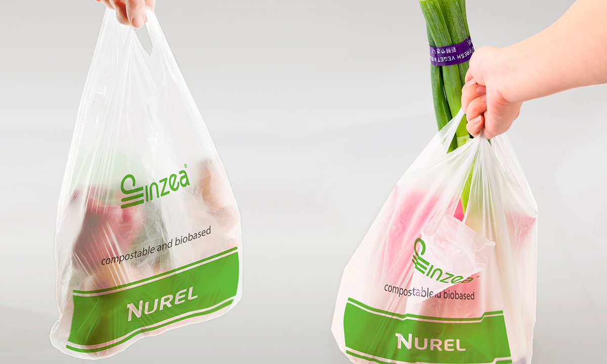 Bolsas camiseta compostables gracias a los biopolímeros de INZEA.