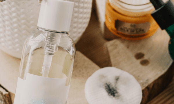 cosmetic-packaging-biopolymers Natural, compostable and biodegradable cosmetic bottles made with INZEA.