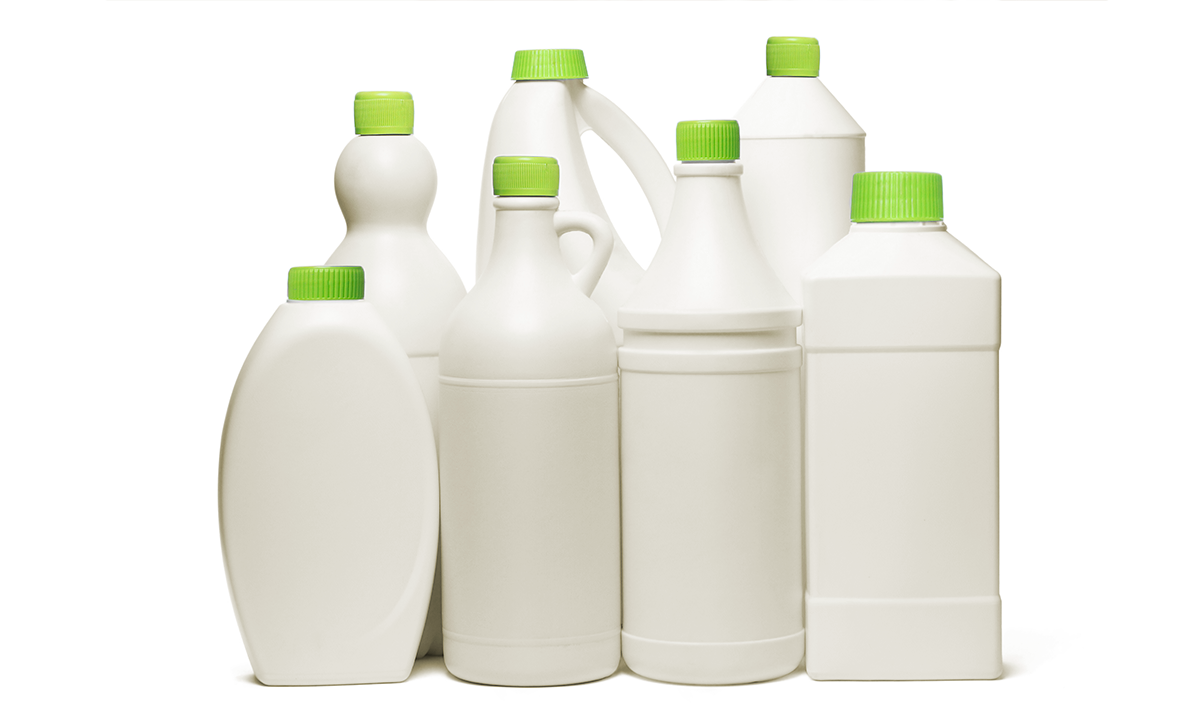 Biopolímeros compostables para la fabricación de botellas para limpieza y detergencia.